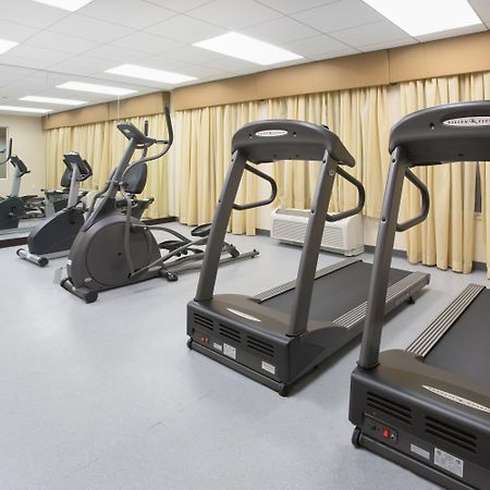 Holiday Inn Express Hotel & Suites Minot South By Ihg Extérieur photo