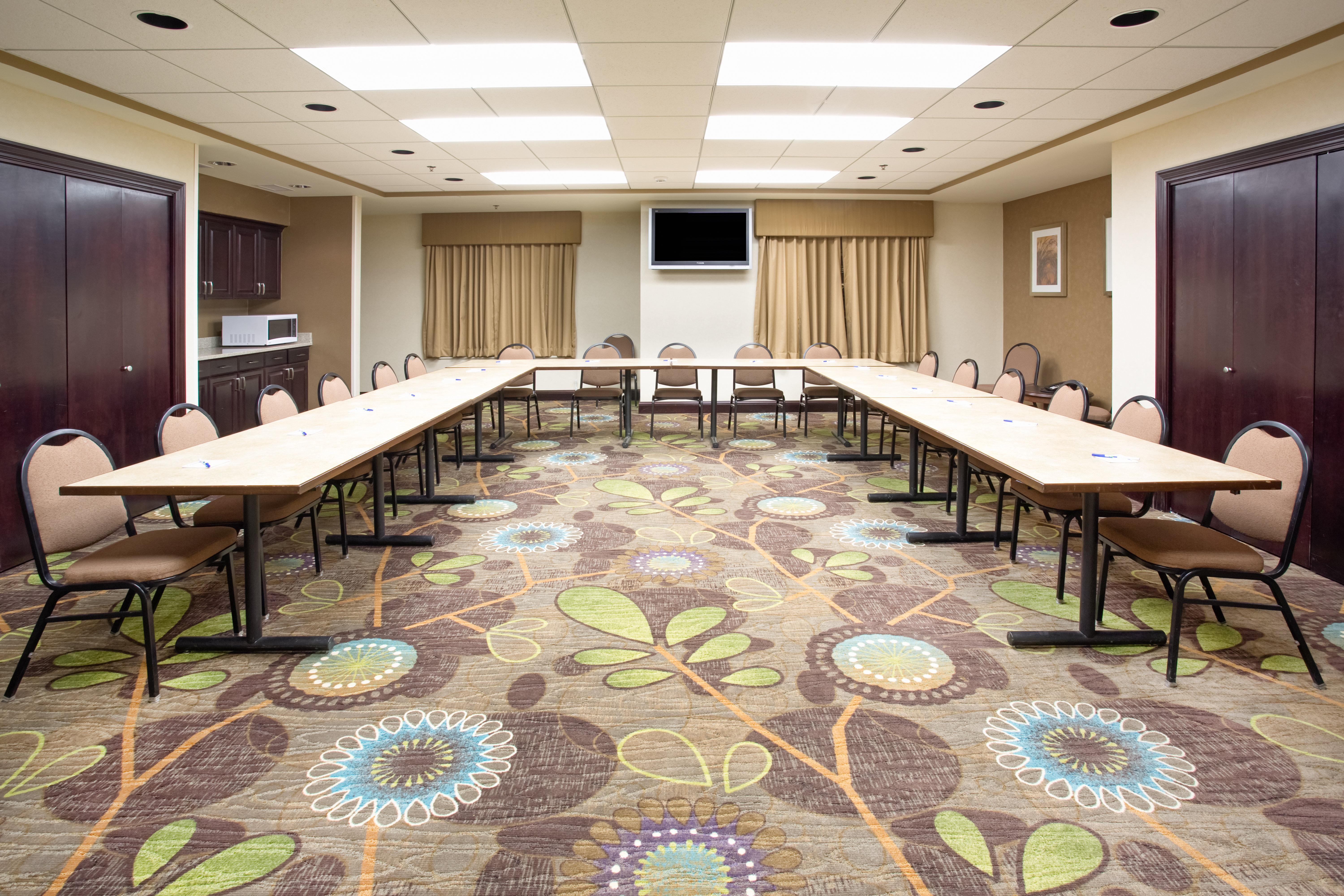 Holiday Inn Express Hotel & Suites Minot South By Ihg Extérieur photo