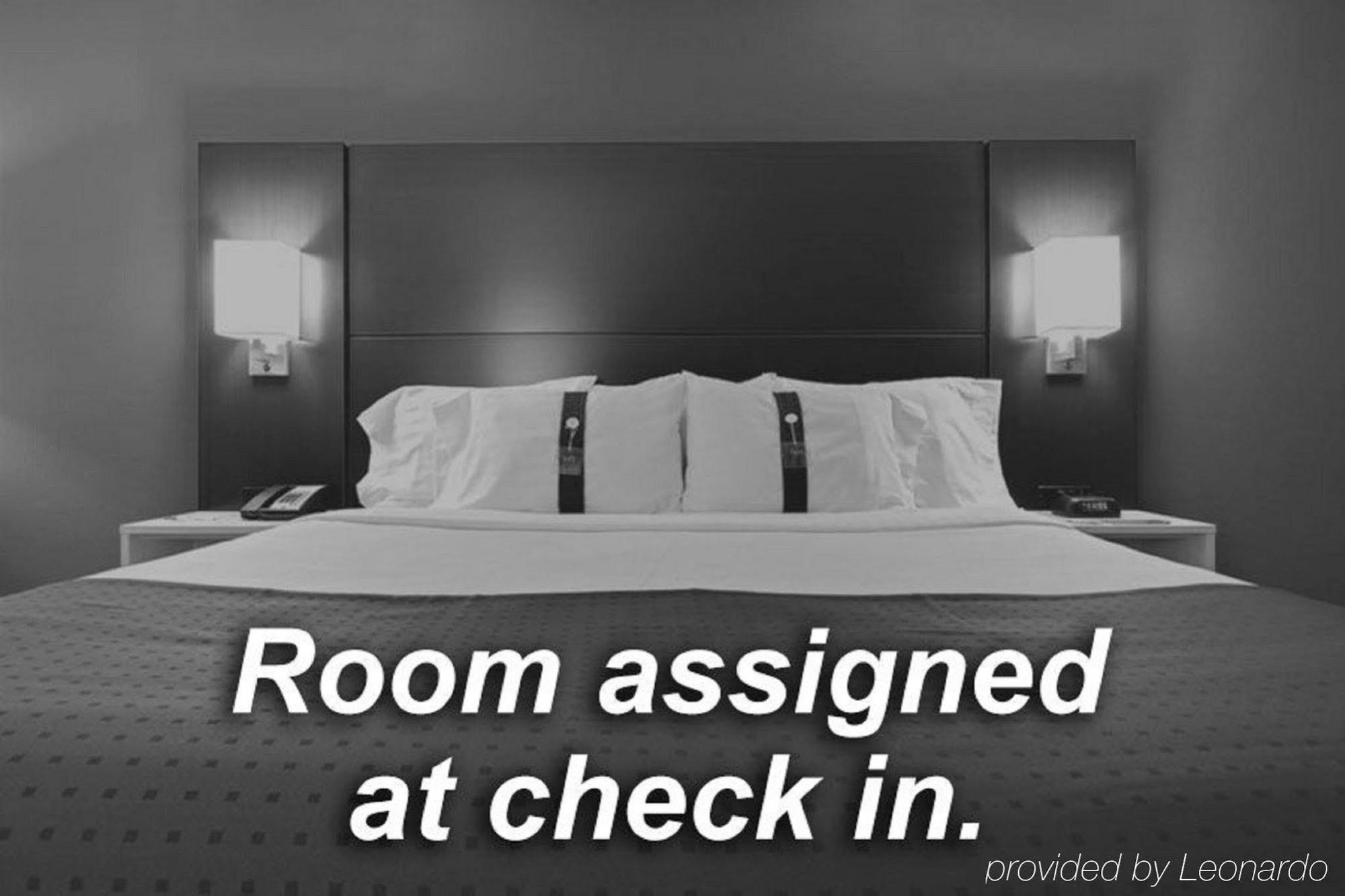 Holiday Inn Express Hotel & Suites Minot South By Ihg Extérieur photo